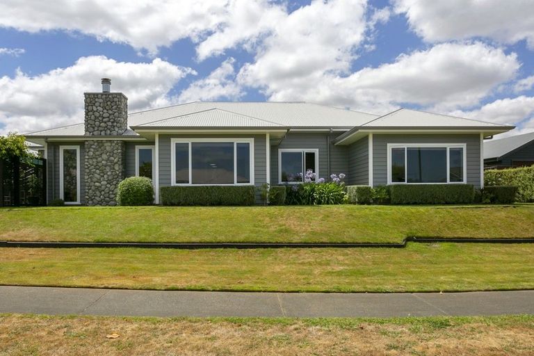 Photo of property in 2 The Pheasant Tail, Nukuhau, Taupo, 3330