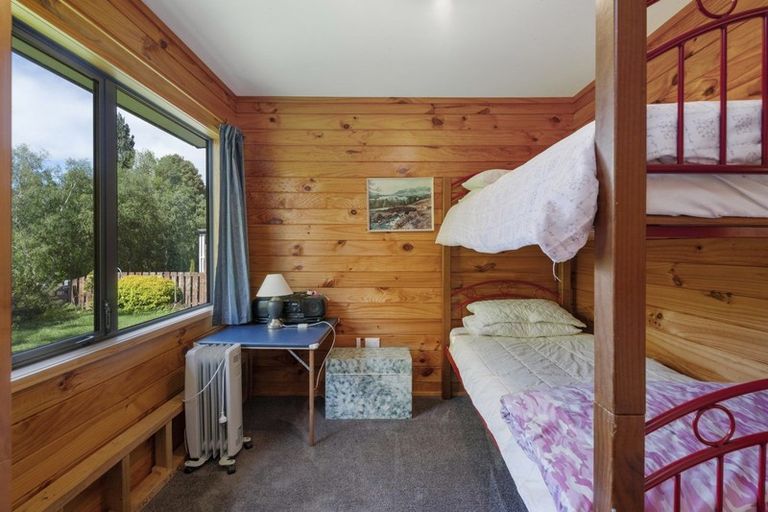 Photo of property in 1 Lakemere Way, Kinloch, Taupo, 3377