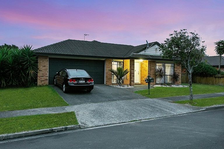 Photo of property in 47 Sandwick Drive, Weymouth, Auckland, 2103