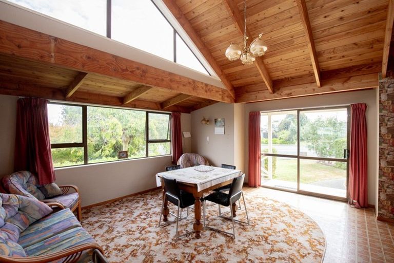 Photo of property in 17 Mahana Road, Ngatea, 3503