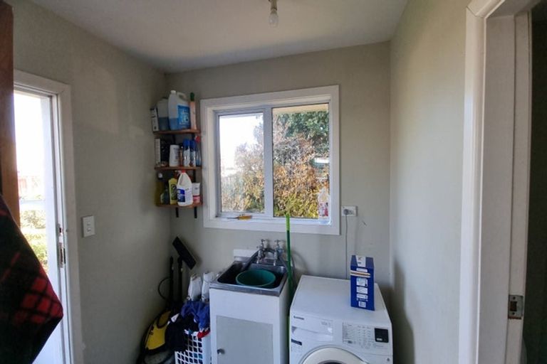 Photo of property in 64 Coopers Road, Dallington, Christchurch, 8061