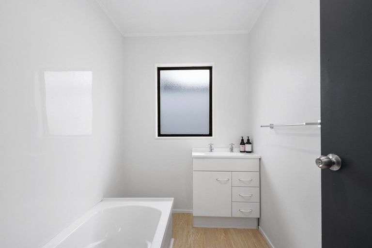 Photo of property in 83 Marina Terrace, Kinloch, Taupo, 3377