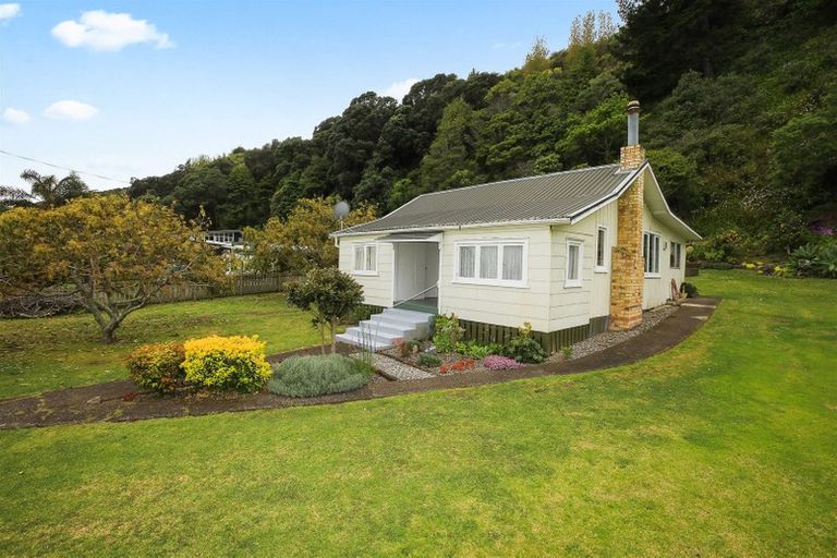 Photo of property in 868 Thames Coast Sh25 Road, Te Mata, Thames, 3575
