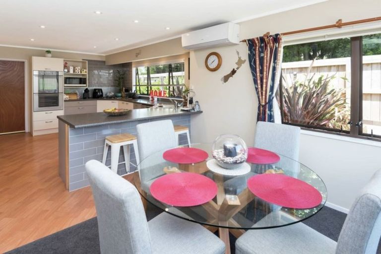 Photo of property in 1/14 Chip Grove, Sunnyhills, Auckland, 2010