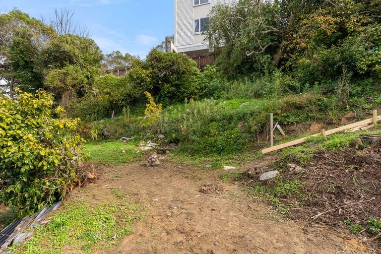Photo of property in 1a Seaforth Terrace, Karori, Wellington, 6012