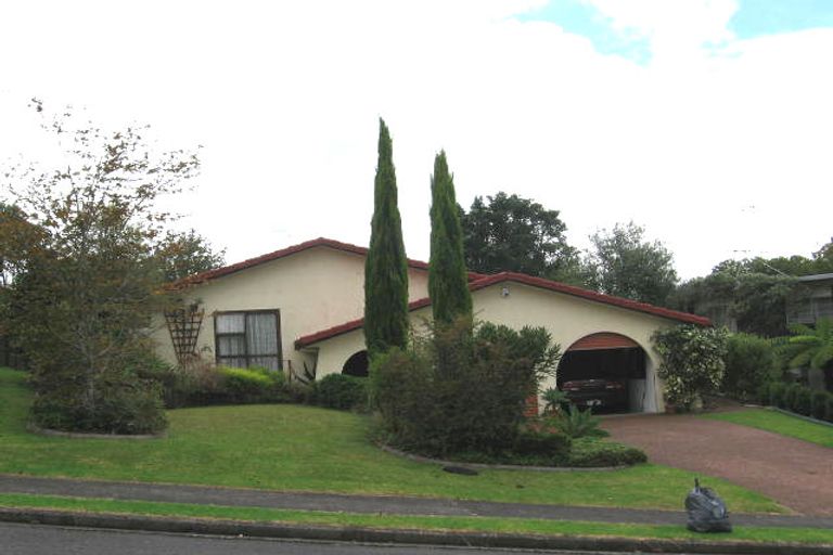 Photo of property in 4 Puketitiro Street, Glen Eden, Auckland, 0602