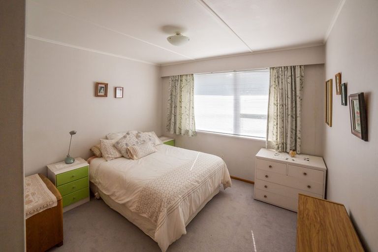 Photo of property in 36 Witham Street, Island Bay, Wellington, 6023