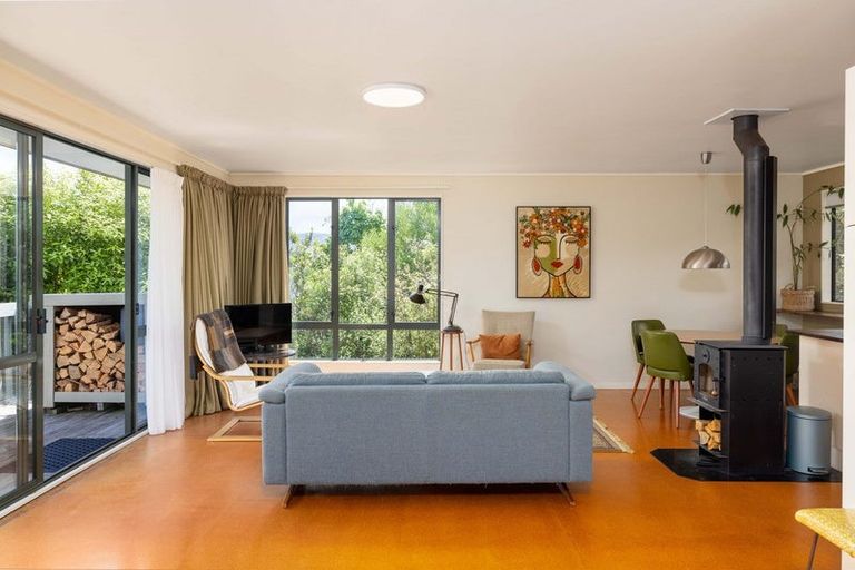 Photo of property in 29 Te Papau Crescent, Diamond Harbour, 8972