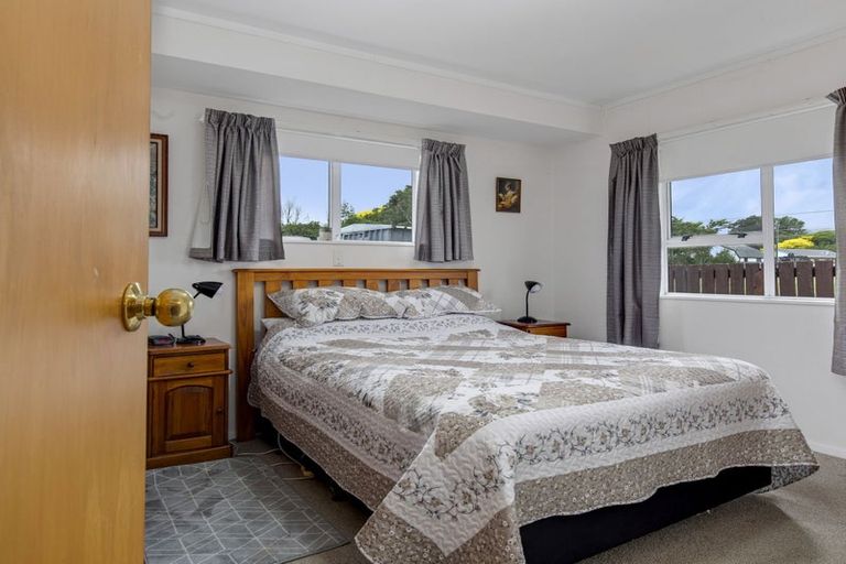 Photo of property in 8b Alexander Place, Otaki, 5512