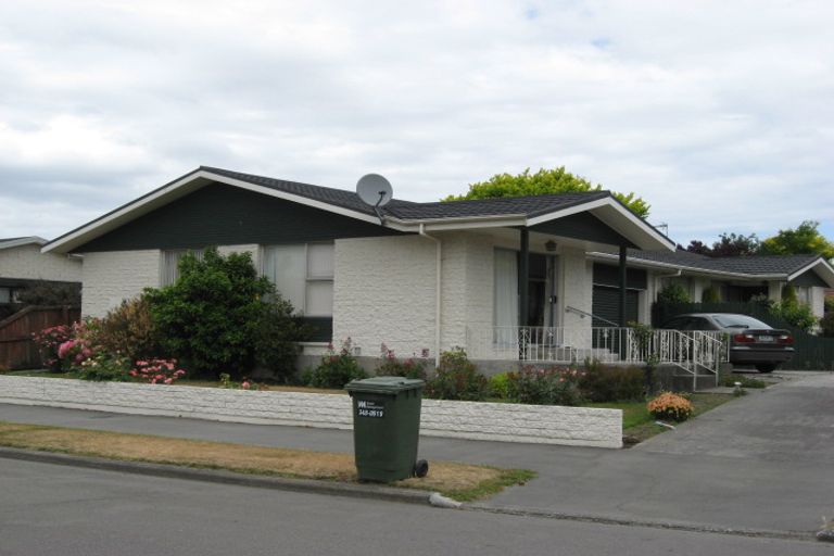 Photo of property in 1/25 Juniper Place, Burnside, Christchurch, 8053