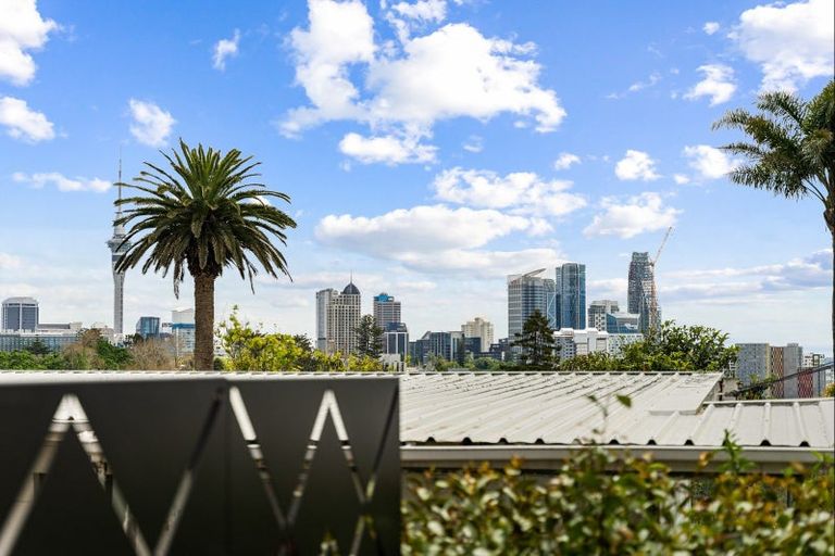 Photo of property in 19 Birdwood Crescent, Parnell, Auckland, 1052