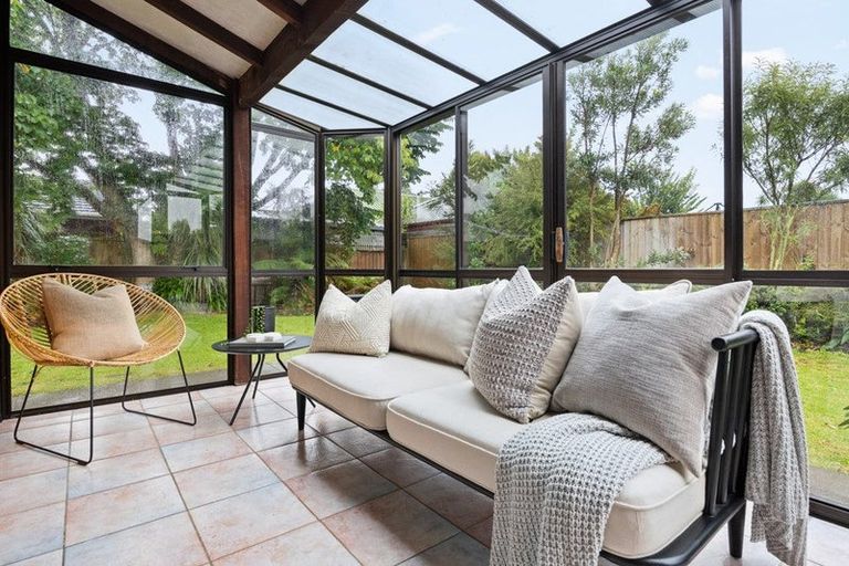 Photo of property in 25 Dunbarton Street, Redwood, Christchurch, 8051