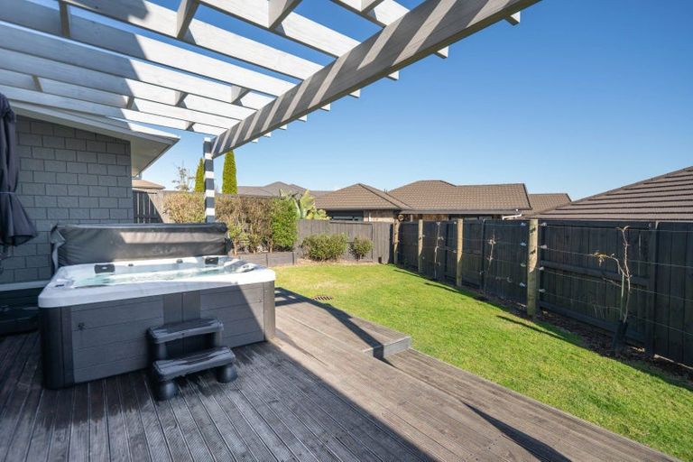 Photo of property in 7 Vosper Close, Leamington, Cambridge, 3432