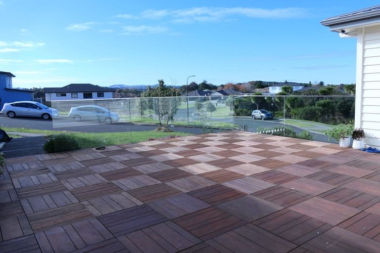 Photo of property in 10 Regis Park Drive, Pukekohe, 2120