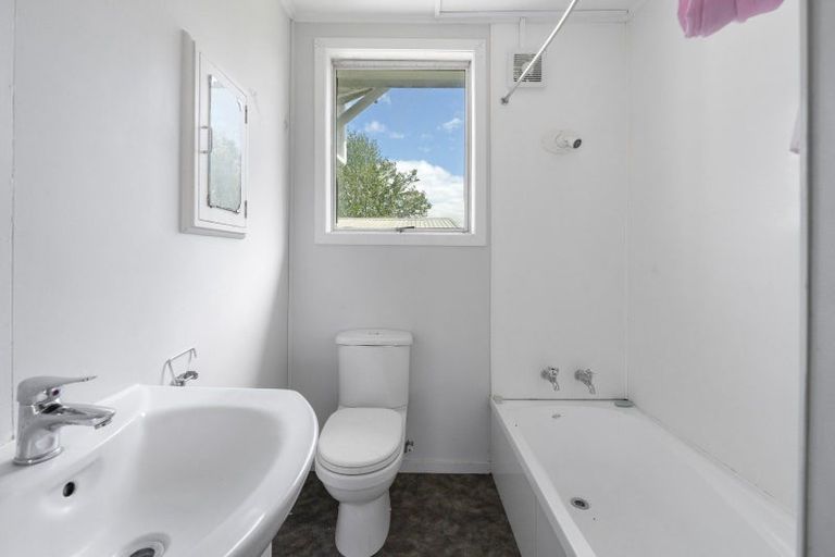 Photo of property in 28 Rota Street, Turangi, 3334