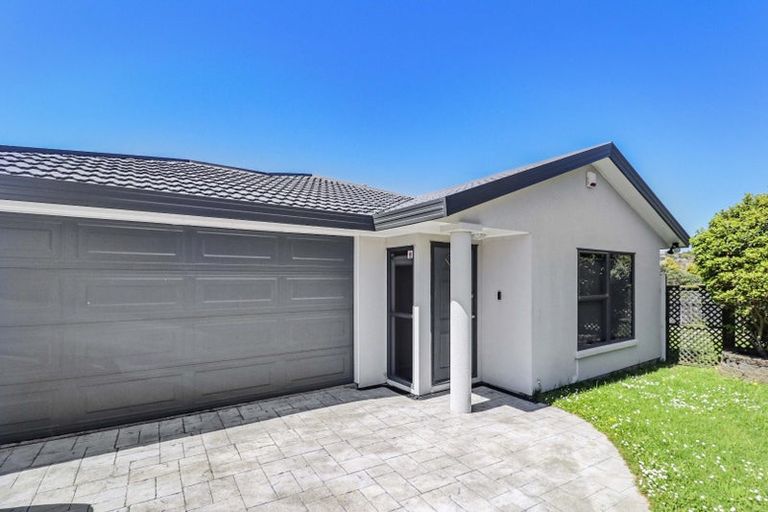 Photo of property in 32 Ring Lane, Paparangi, Wellington, 6037