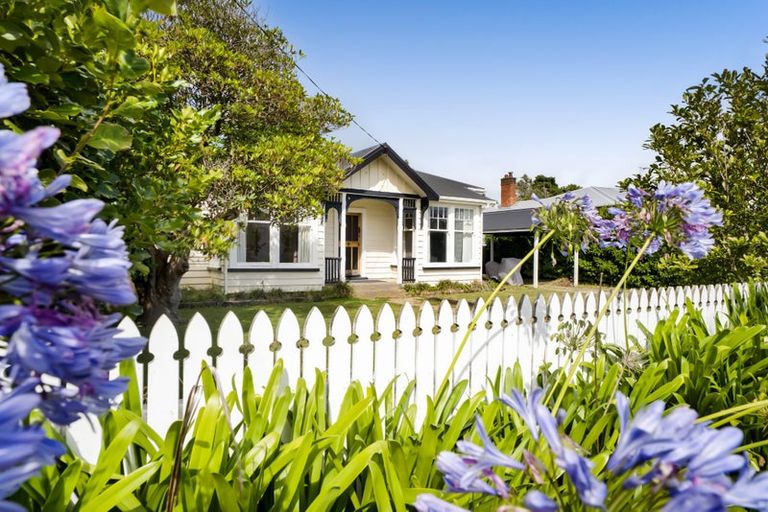 Photo of property in 120 Manawapou Road, Hawera, 4610