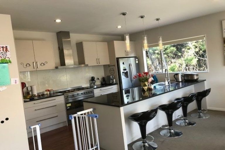 Photo of property in 76 Kyle Road, Greenhithe, Auckland, 0632