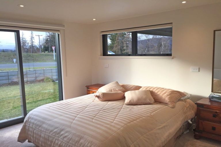 Photo of property in 53 Faulks Terrace, Wanaka, 9305