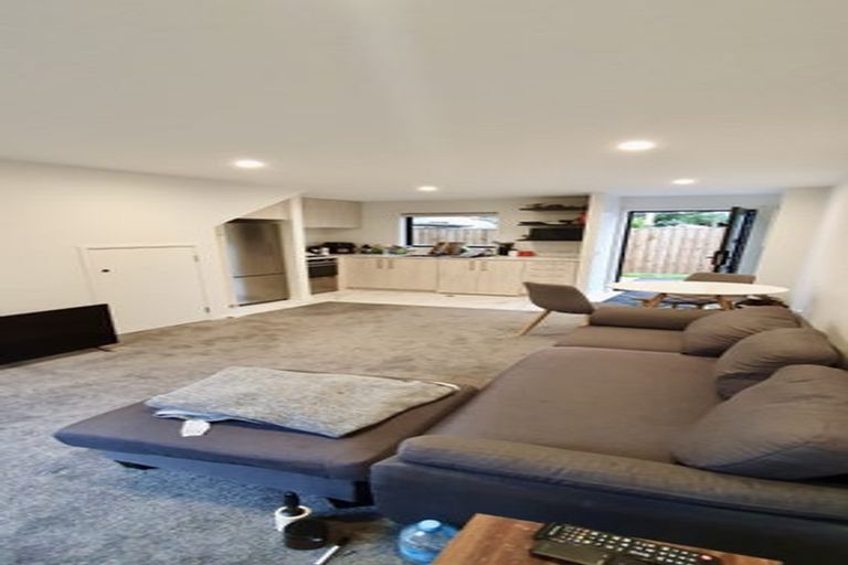 Photo of property in 7/22 Yeovil Road, Te Atatu Peninsula, Auckland, 0610