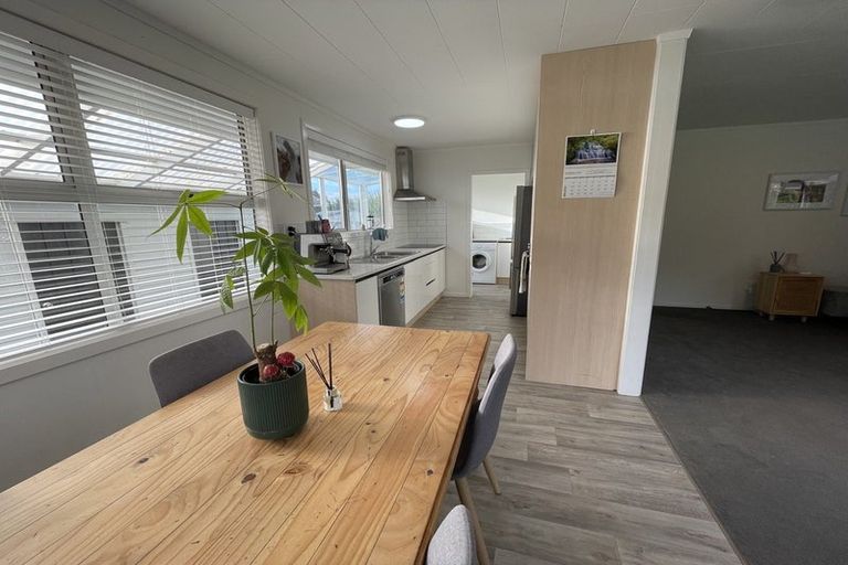 Photo of property in 23 Kowhai Street, Hamilton Lake, Hamilton, 3204