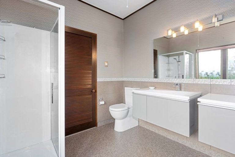 Photo of property in 18 Bangor Terrace, Kew, Dunedin, 9012