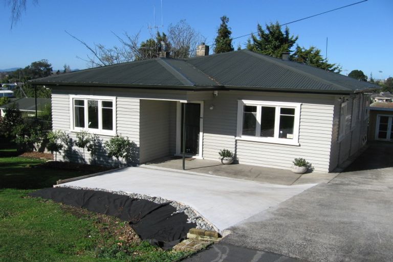 Photo of property in 43 Forest Lake Road, Forest Lake, Hamilton, 3200