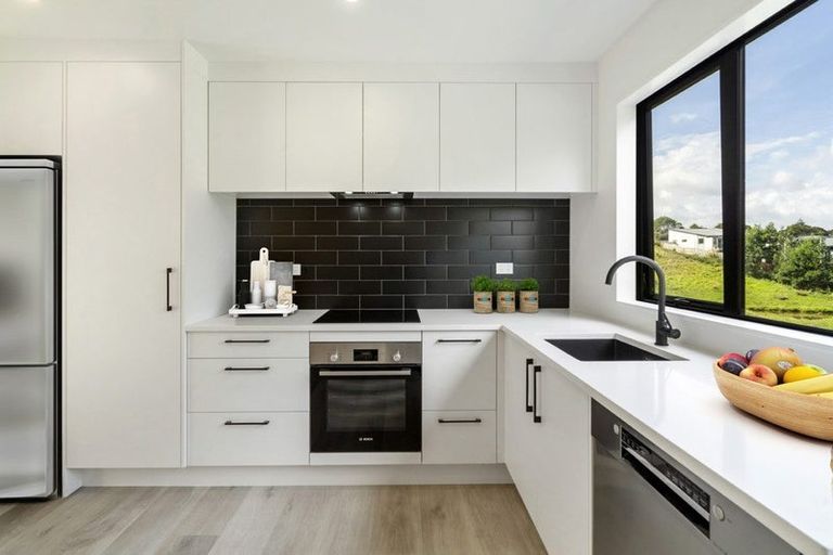 Photo of property in 58 Ara Mara Hua, Henderson, Auckland, 0612
