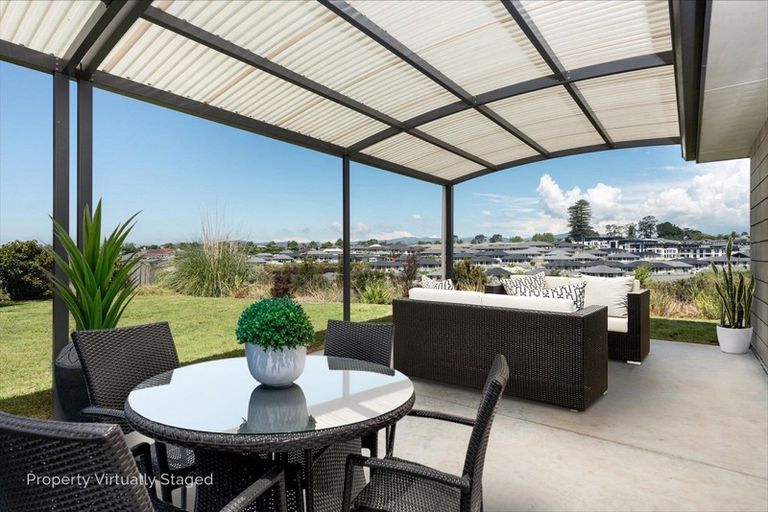 Photo of property in 18 Southill Way, Pyes Pa, Tauranga, 3112