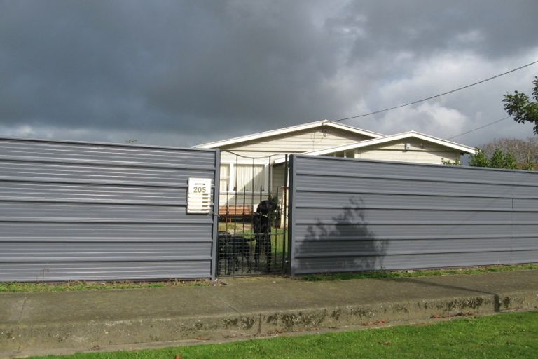Photo of property in 205 South Street, Feilding, 4702