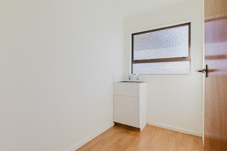 Photo of property in 1 Laurel Place, Awapuni, Palmerston North, 4412