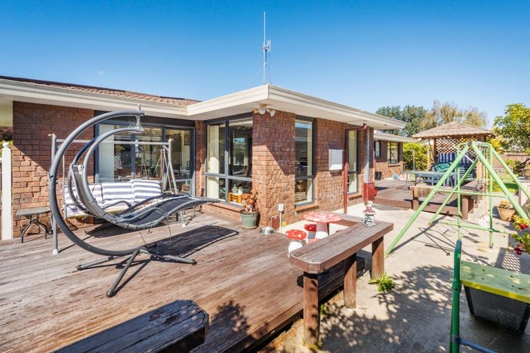 Photo of property in 15 Kentucky Way, Awapuni, Palmerston North, 4412
