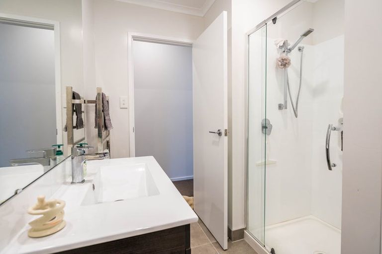 Photo of property in 25 Tuatua Road, Hobsonville, Auckland, 0616