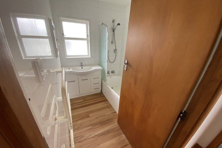 Photo of property in 95 Ennis Avenue, Pakuranga Heights, Auckland, 2010