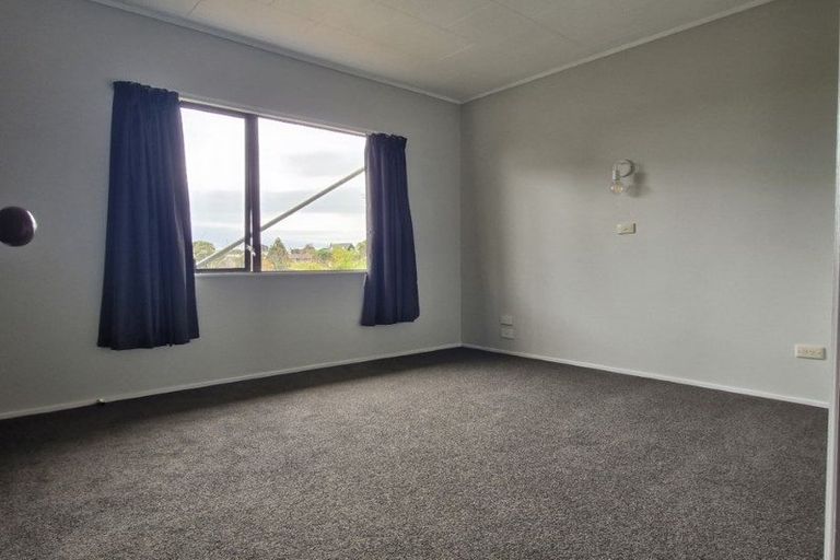 Photo of property in 63 Dorset Avenue, Westown, New Plymouth, 4310