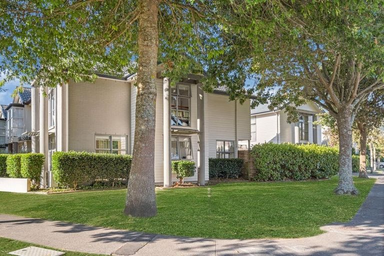 Photo of property in 41 Bruce Pulman Drive, Takanini, 2112