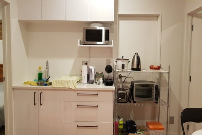 Photo of property in 82 Donegal Park Drive, Flat Bush, Auckland, 2019