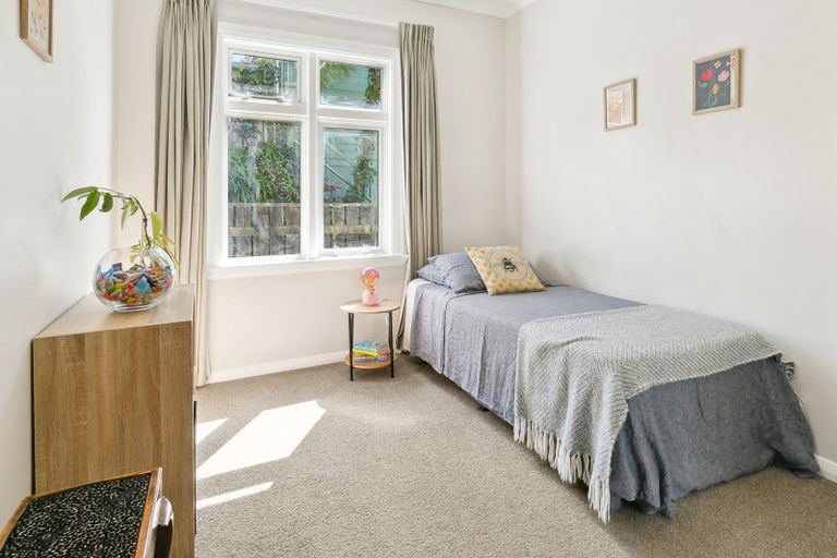 Photo of property in 36 Charlotte Avenue, Brooklyn, Wellington, 6021