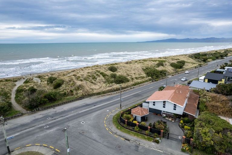 Photo of property in 1 Pacific Road, North New Brighton, Christchurch, 8083