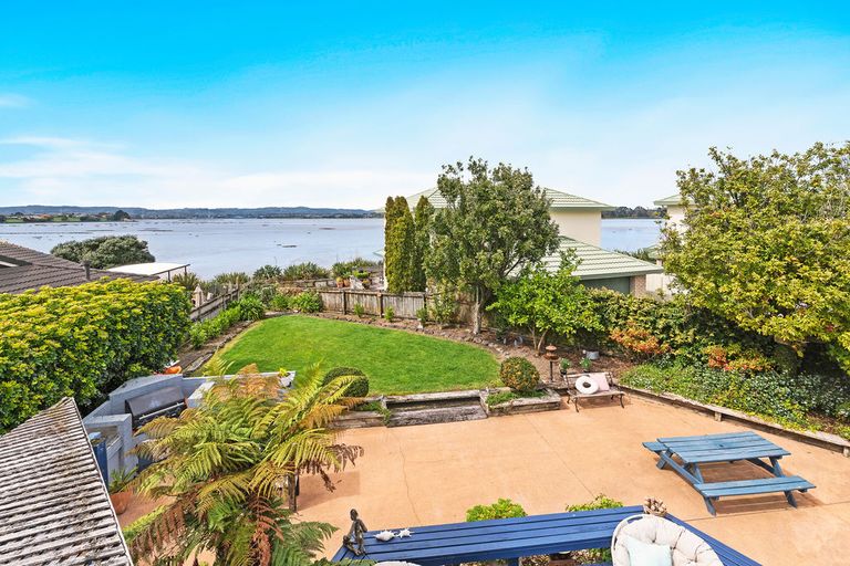 Photo of property in 36 Carnoustie Drive, Wattle Downs, Auckland, 2103
