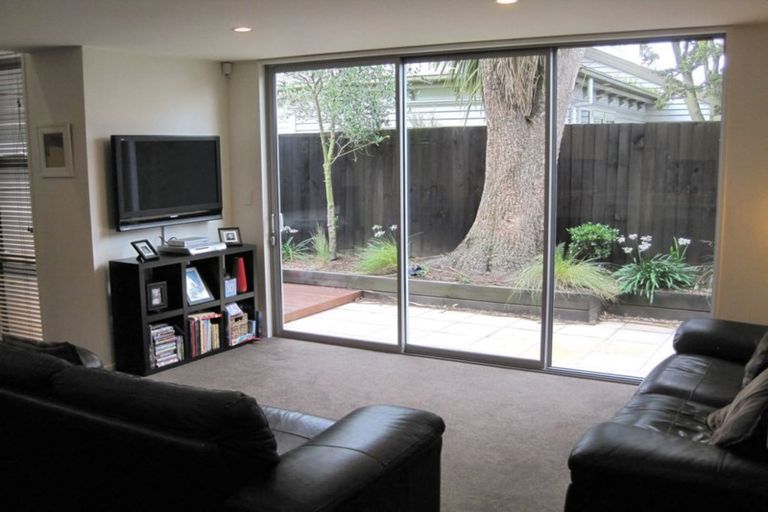 Photo of property in 35a Melrose Street, Christchurch Central, Christchurch, 8013