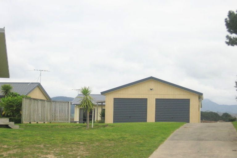 Photo of property in 116 Kauri Crescent, Matarangi, Whitianga, 3592