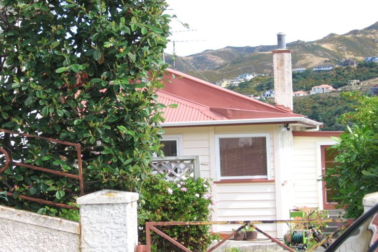 Photo of property in 14 Albert Street, Island Bay, Wellington, 6023