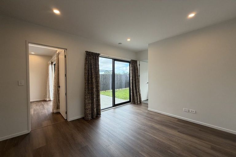 Photo of property in 5 Pilot Drive, Hobsonville, Auckland, 0616