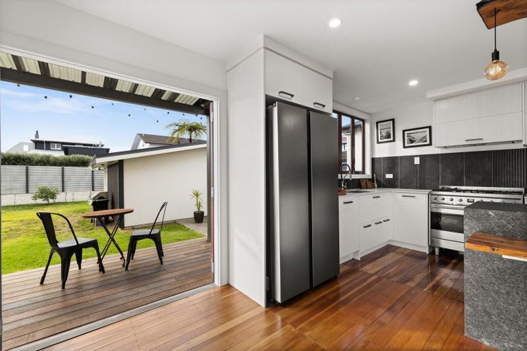 Photo of property in 62 Meeanee Quay, Westshore, Napier, 4110