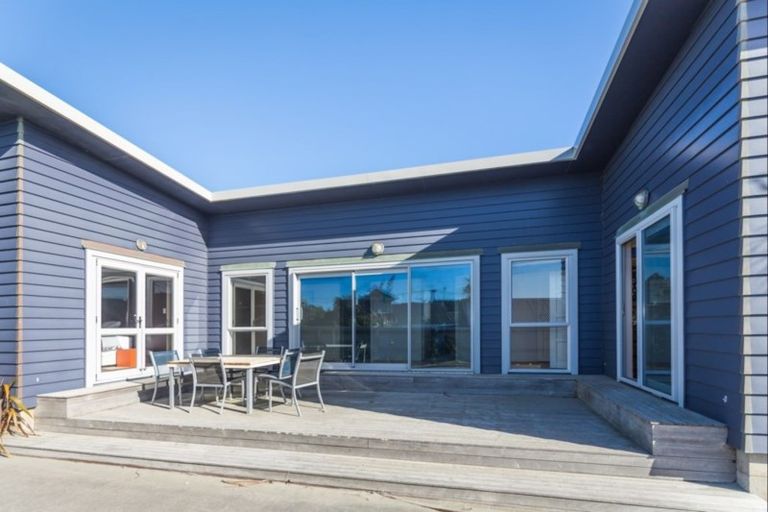 Photo of property in 5 Koputara Road, Himatangi Beach, Foxton, 4891