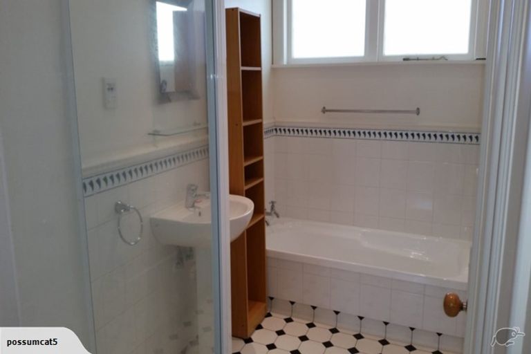 Photo of property in 5 Murray Street, Wallaceville, Upper Hutt, 5018