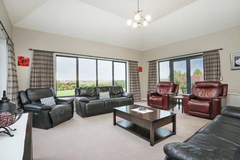 Photo of property in 41 Arcadia Place, Seaward Bush, Invercargill, 9812