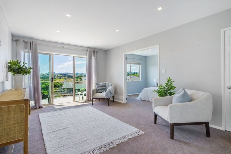 Photo of property in 14 Renner Place, Pyes Pa, Tauranga, 3112