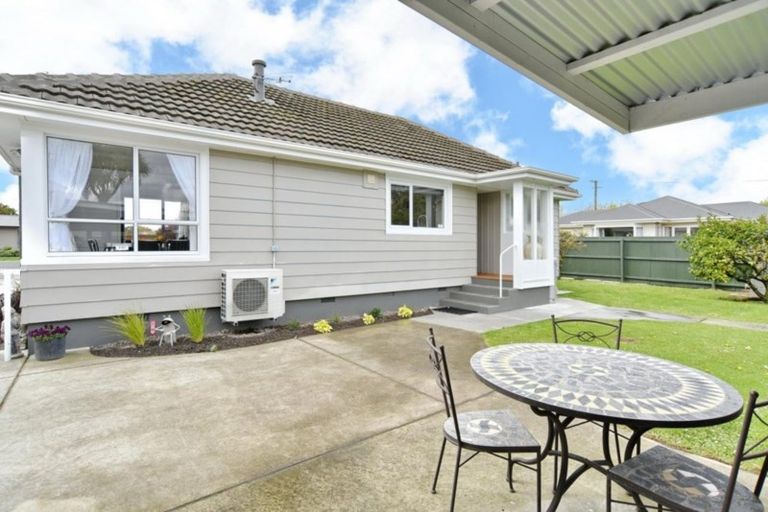 Photo of property in 187 Gayhurst Road, Dallington, Christchurch, 8061